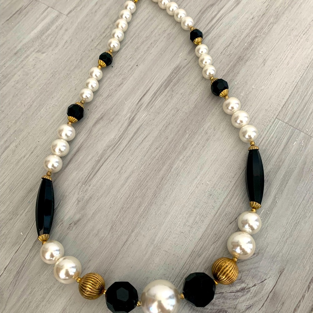 Black and Faux Pearl beaded necklace